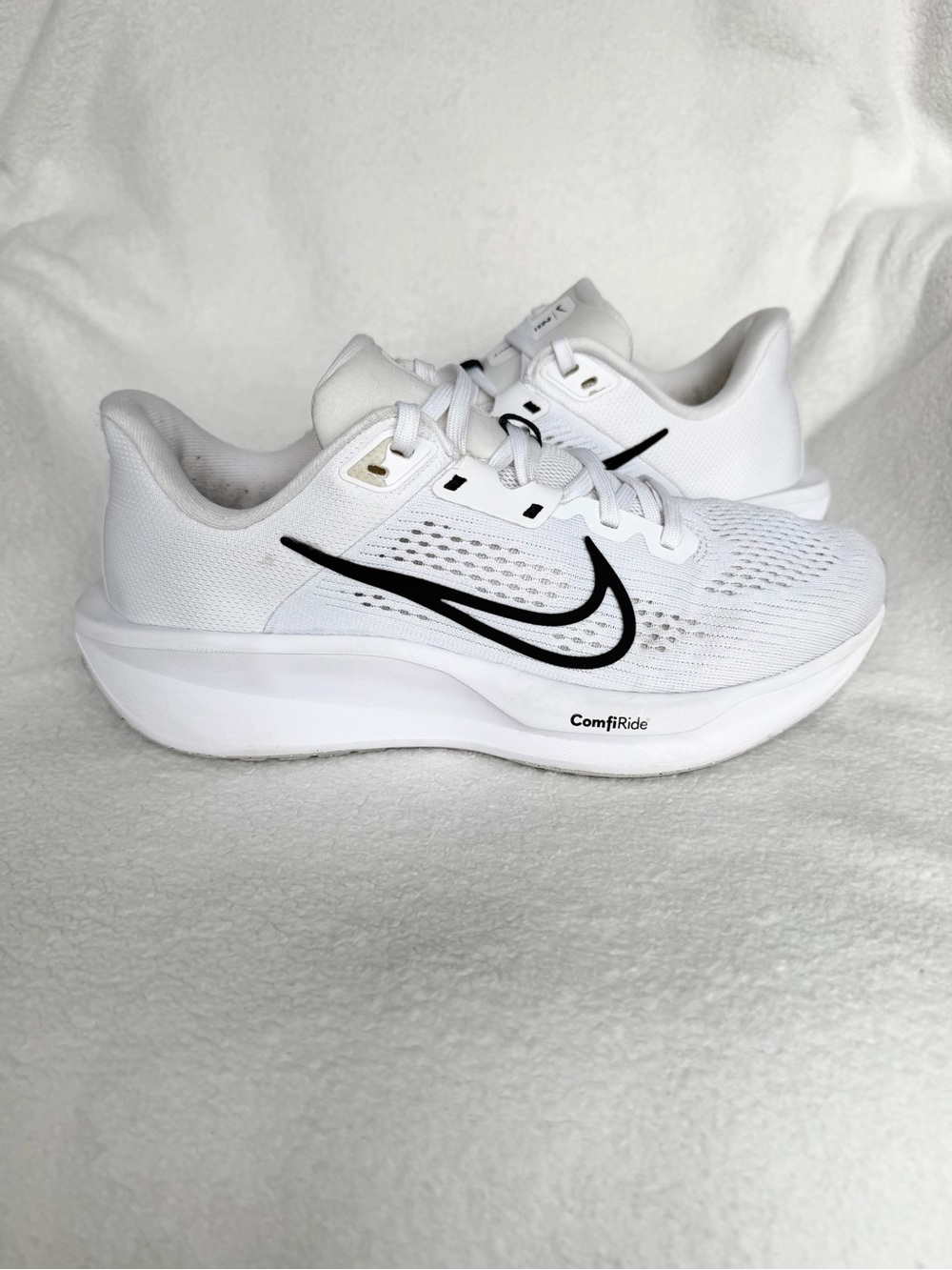 Nike Quest 6 White Black FD6034-100 Size 8 WMNS / 6.5 MENS